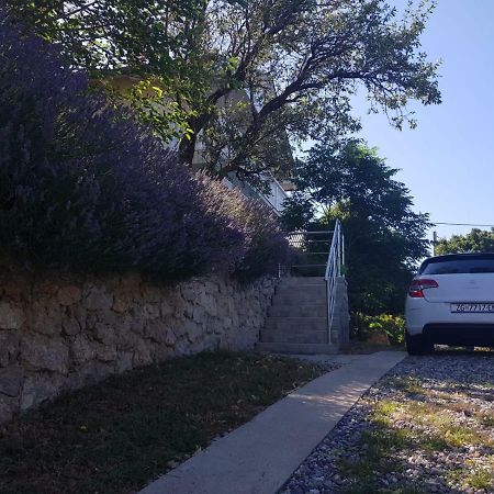 Holiday Home Rudelic Lukovo Sugarje Luaran gambar
