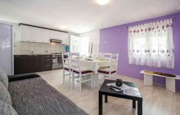 Holiday Home Rudelic Lukovo Sugarje Luaran gambar